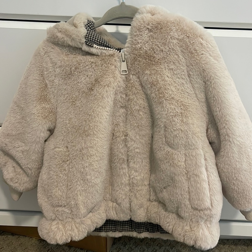 Brand new girls faux fur jacket